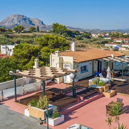 Livas Rooftop Seaview Apartmán *