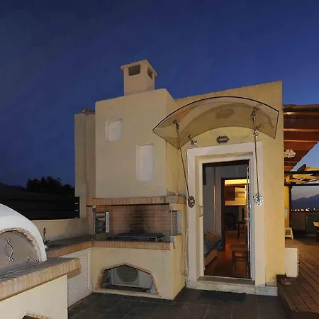 Livas Rooftop Seaview *